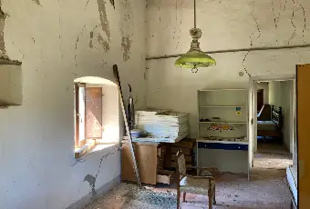 Rexer-Borgo-San-Lorenzo-Vendesi-casale-stile-Toscano-vicino-alla-Faentina-Borgo-San-Lorenzo-CameraDaLetto