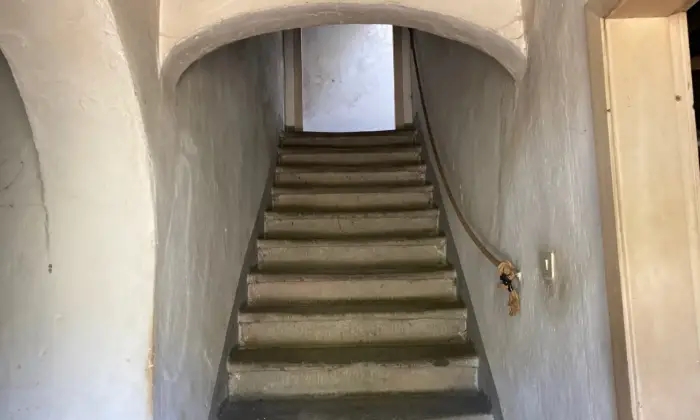 Rexer-Borgo-San-Lorenzo-Vendesi-casale-stile-Toscano-vicino-alla-Faentina-Borgo-San-Lorenzo-Altro