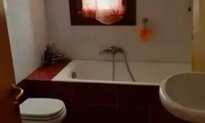 Rexer-Romano-di-Lombardia-Quadrilocale-piano-primo-Bagno