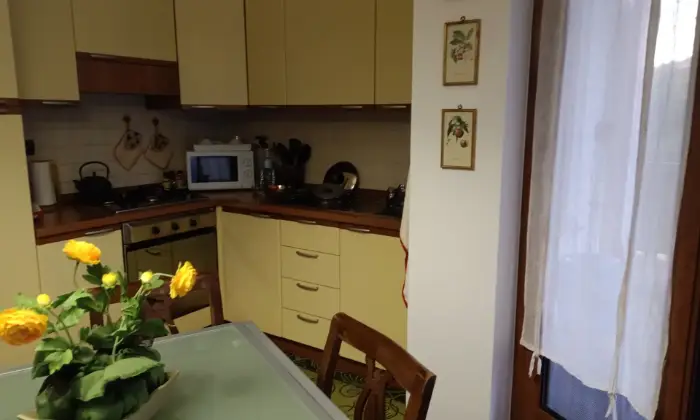 Rexer-Rocchetta-di-Vara-APPARTAMENTO-IN-CONDOMINIO-PRIMA-DELLA-PINETA-SUVERO-CASONI-Sp-Cucina