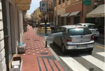 Rexer-Bordighera-Vendesi-appartamento-in-Vittorio-Emanuele-II-a-Centro-Bordighera-Terrazzo