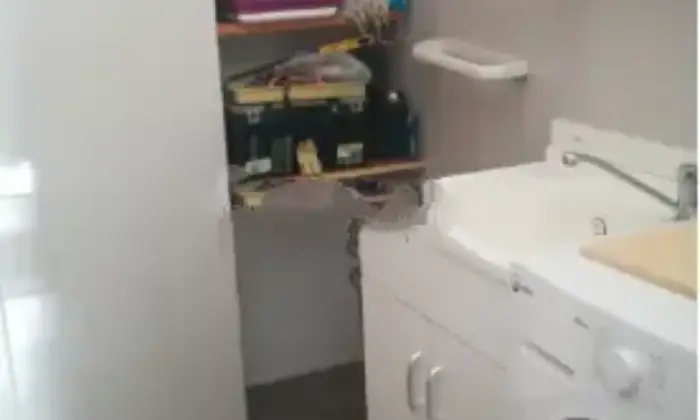 Rexer-Molinara-Bilocale-in-vendita-in-Corso-Regina-Margheritaa-Briatico-Cucina