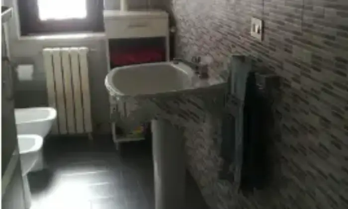 Rexer-Molinara-Bilocale-in-vendita-in-Corso-Regina-Margheritaa-Briatico-Bagno