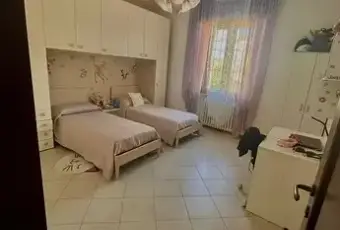 Rexer-Asciano-Vendesi-appartamento-con-giardino-e-garage-CameraDaLetto