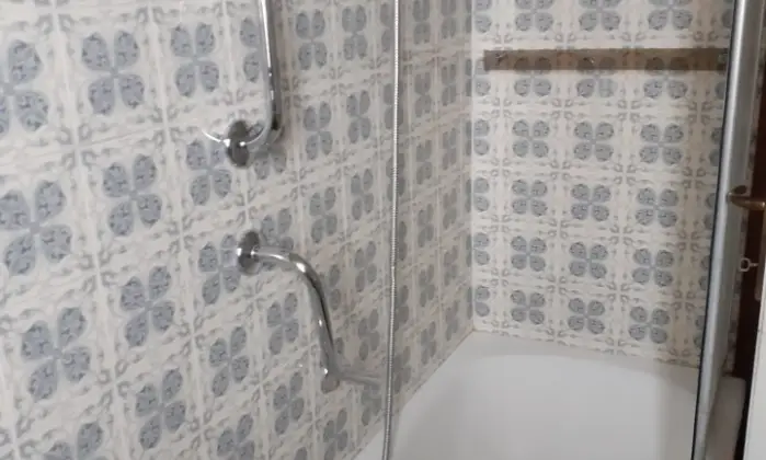 Rexer-Como-Trilocale-via-Giovanni-Battista-Barberini-Monte-Olimpino-Como-Bagno