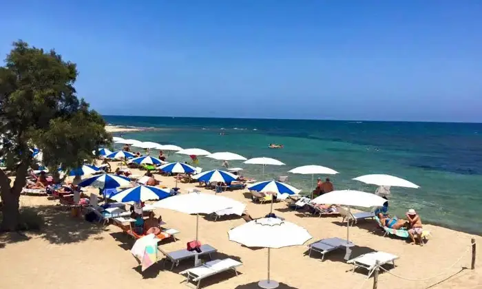 Rexer-Lecce-Villetta-posti-letto-in-villaggio-turistico-Altro