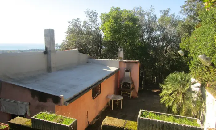Rexer-Follonica-CIVILE-ABITAZIONE-PERTINENZA-VISTA-MARE-DA-RISTRUTTURARE-Giardino