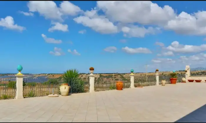 Rexer-Ragusa-Masseria-in-vendita-in-Contrada-Cerasella-a-Ragusa-Terrazzo
