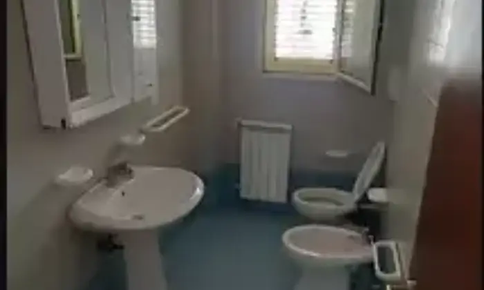 Rexer-Reggio-di-Calabria-Appartamento-in-vendita-in-zona-Condera-a-Reggio-di-Calabria-Bagno
