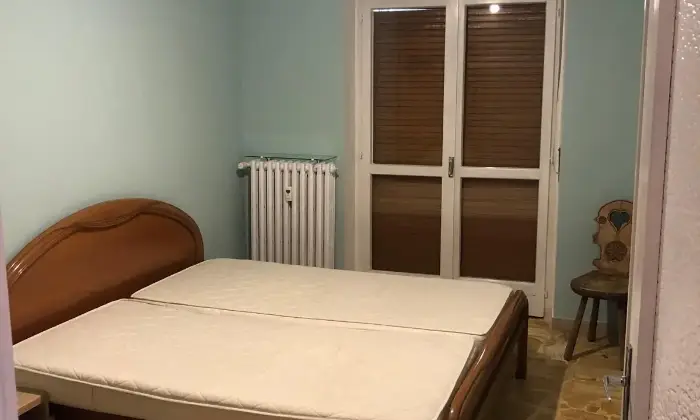 Rexer-Limone-Piemonte-Vendesi-appartamento-in-corso-Nizza-a-Limone-Piemonte-CAMERA-DA-LETTO