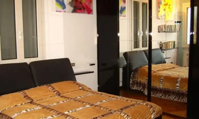 Rexer-Bondeno-Vendesi-villa-a-Bondeno-Cavo-Napoleonico-CameraDaLetto