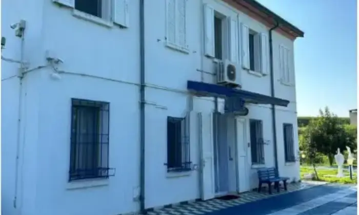 Rexer-Bondeno-Vendesi-villa-a-Bondeno-Cavo-Napoleonico-Terrazzo