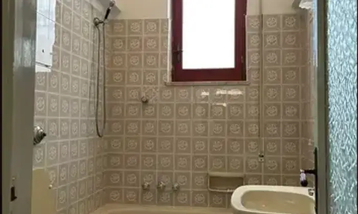 Rexer-Marsala-Casa-indipendente-in-vendita-al-centro-di-Marsala-Bagno