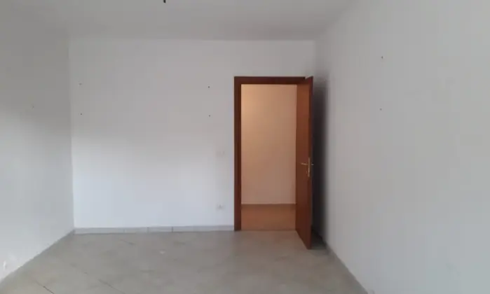 Rexer-San-Giuliano-di-Puglia-Appartamento-con-terrazzo-e-garage-CameraDaLetto