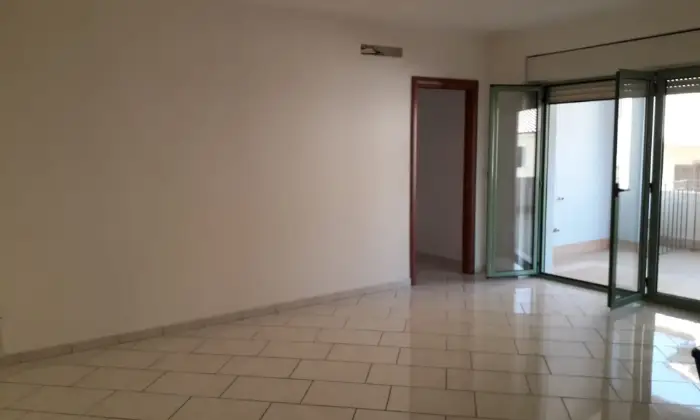Rexer-San-Giuliano-di-Puglia-Appartamento-con-terrazzo-e-garage-Salone