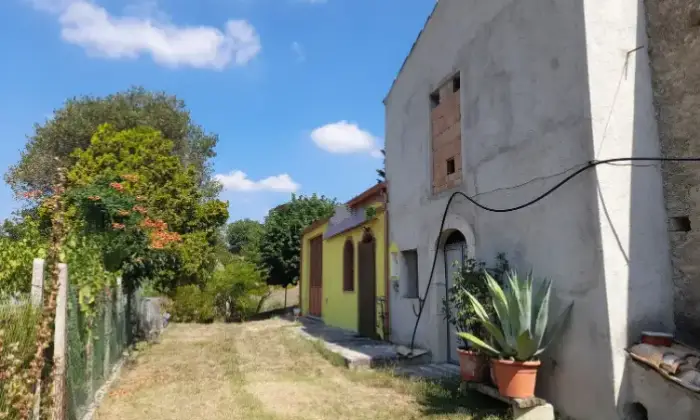 Rexer-Jelsi-Casalecascina-in-vendita-in-contrada-Vicenda-a-Jelsi-Terrazzo