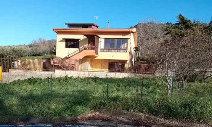 Rexer-Rocchetta-e-Croce-Villa-Casa-indipendente-in-Via-Giuseppe-Garibaldi-Rocchetta-e-Croce-Giardino