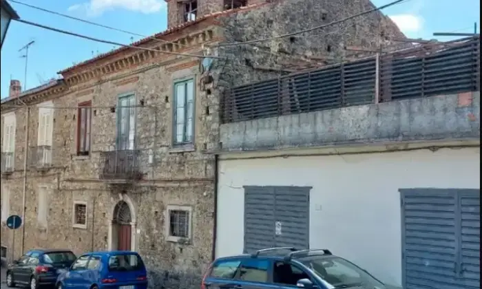 Rexer-Vibonati-Vendesi-rustico-da-ristrutturare-a-VIBONATI-SA-Terrazzo