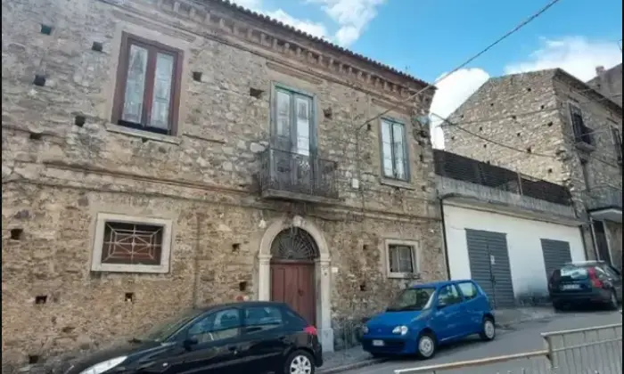 Rexer-Vibonati-Vendesi-rustico-da-ristrutturare-a-VIBONATI-SA-Terrazzo