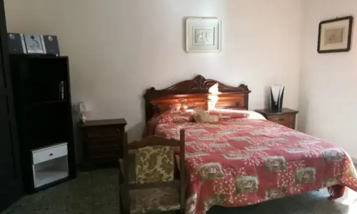 Rexer-Lattarico-Appartamento-su-due-piani-in-vendita-Via-Affumata-Lattarico-CameraDaLetto