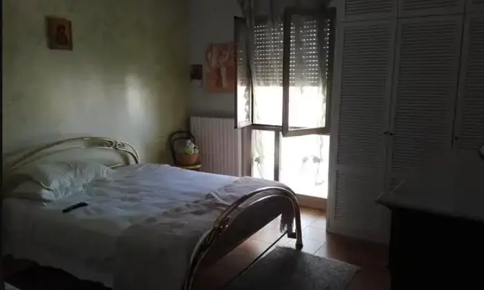 Rexer-Campobasso-Appartamento-in-vendita-in-viale-Alessandro-Manzoni-a-Campobasso-CameraDaLetto