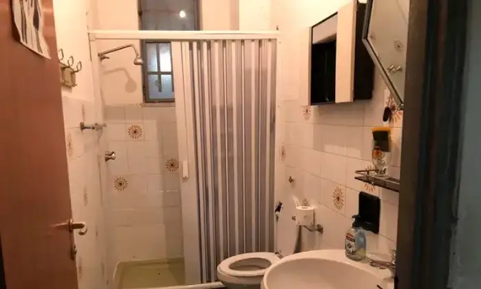 Rexer-Torre-Orsaia-Vendesi-appartamento-al-piano-terra-a-Torre-Orsaia-Bagno