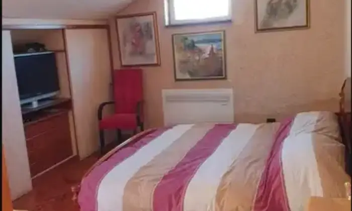 Rexer-Fiumefreddo-Sicilia-Ampia-casa-indipendente-in-vendita-a-Fiumefreddo-di-Sicilia-CameraDaLetto