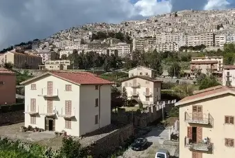 Rexer-Gangi-Villetta-singola-su-livelli-Terrazzo