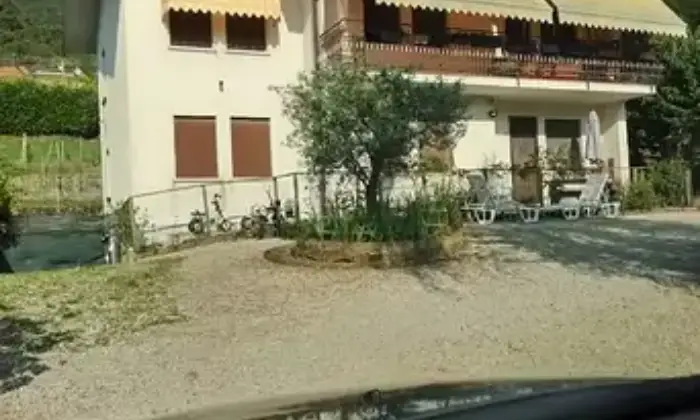 Rexer-Segusino-Vendesi-villa-indipendente-Giardino