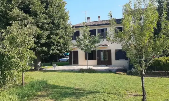 Rexer-Zimella-Vendesi-casa-bifamiliare-pi-terreno-e-giardini-a-ZIMELLA-Giardino