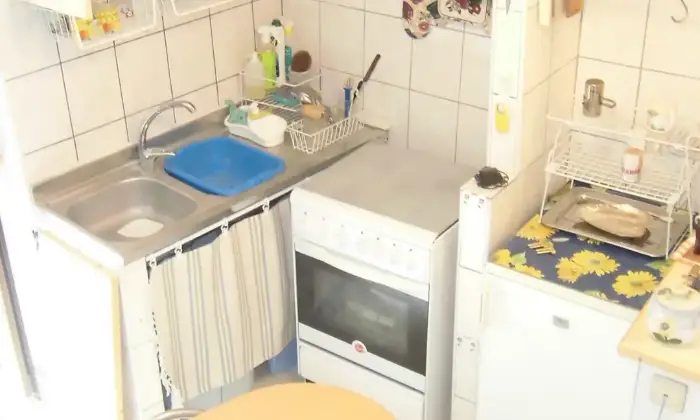 Rexer-Poggio-Moiano-Graziosa-casetta-su-tre-livelli-nel-cuore-di-Poggio-Moiano-Cucina