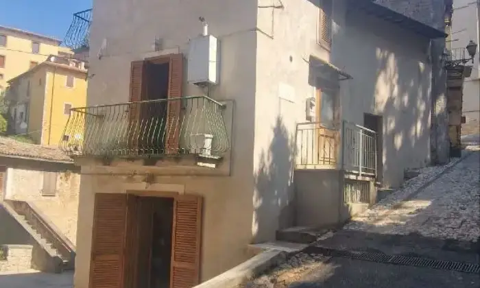 Rexer-Poggio-Moiano-Graziosa-casetta-su-tre-livelli-nel-cuore-di-Poggio-Moiano-Terrazzo