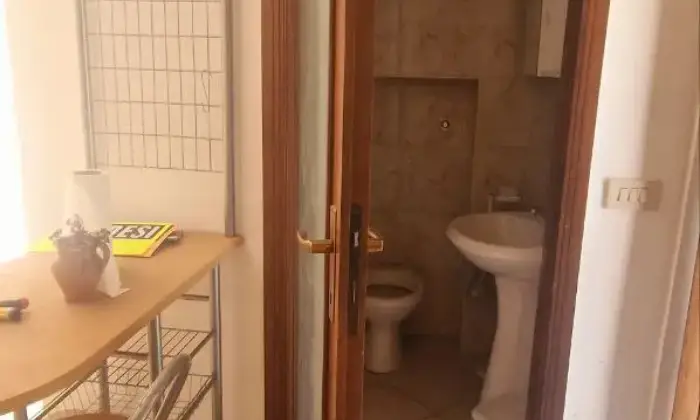 Rexer-Poggio-Moiano-Graziosa-casetta-su-tre-livelli-nel-cuore-di-Poggio-Moiano-Bagno