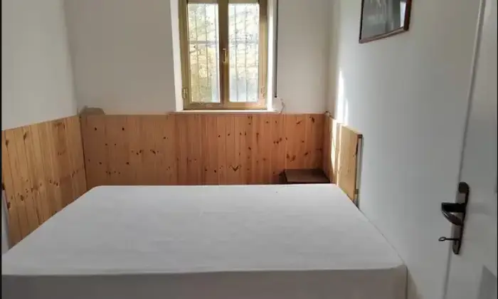 Rexer-Ussassai-Casa-indipendente-in-vendita-in-via-Nazionale-ad-Ussassai-CameraDaLetto