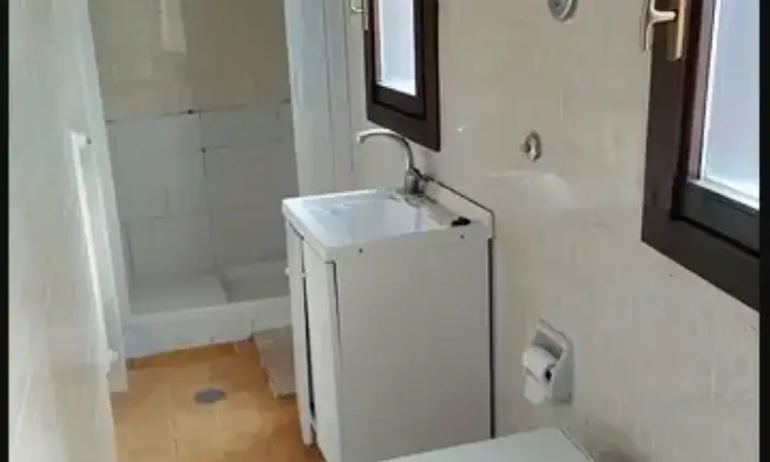 Rexer-Avigliano-Appartamento-in-vendita-in-via-Ricciotti-Garibaldi-ad-Avigliano-Bagno