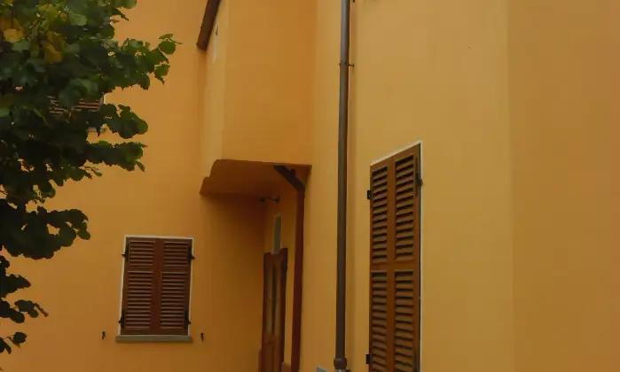 Rexer-Alessandria-Trifam-rist-n-garage-area-verde-terreno-Altro