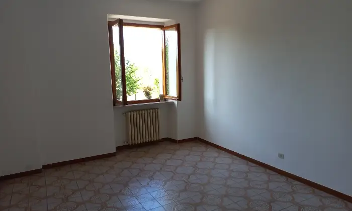 Rexer-Alessandria-Trifam-rist-n-garage-area-verde-terreno-Altro