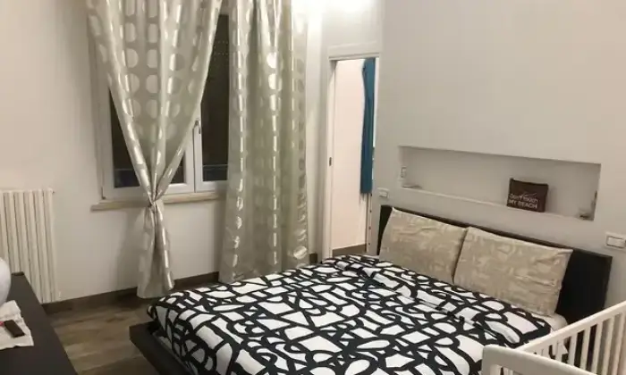 Rexer-Terni-Appartamento-in-Via-delle-Terre-Arnolfe-Terni-CameraDaLetto