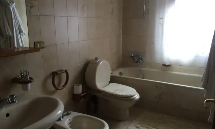 Rexer-Bronte-Appartamento-stagionale-NO-FAMIGLIE-Bagno