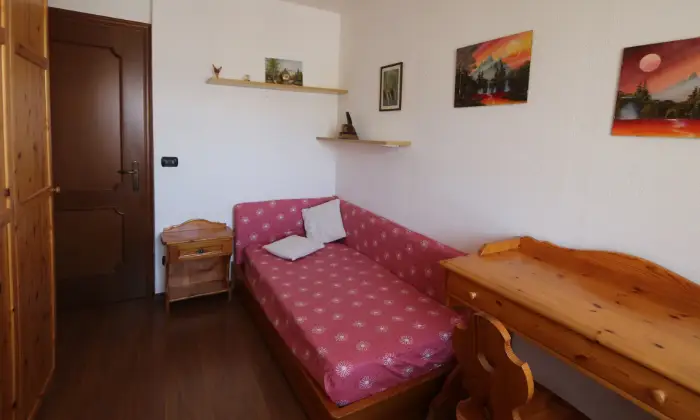 Rexer-Brissogne-Vendita-alloggio-CameraDaLetto