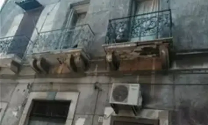 Rexer-Catania-Appartamento-in-Via-Bernardo-Zangh-Catania-Balcone