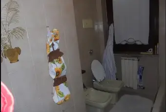 Rexer-Lovere-Appartamento-in-vendita-in-via-Don-Pifferetti-a-Lovere-Bagno