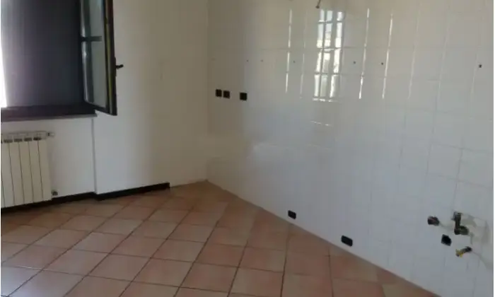 Rexer-Monticelli-dOngina-Vendesi-appartamento-in-via-Galileo-Galilei-a-Monticelli-dOngina-Altro