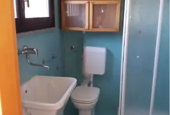 Rexer-Monticelli-dOngina-Vendesi-appartamento-in-via-Galileo-Galilei-a-Monticelli-dOngina-Bagno