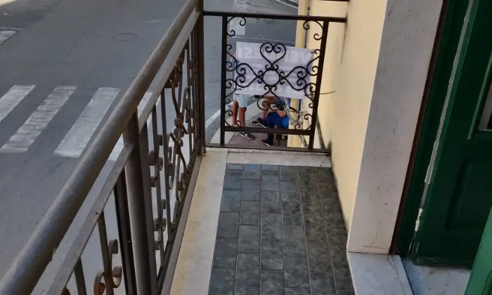 Rexer-Laureana-di-Borrello-Casa-in-vendita-in-via-Giuseppe-Garibaldi-Laureana-di-Borrello-Terrazzo