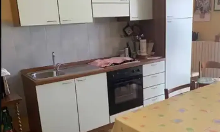 Rexer-Orsara-di-Puglia-Soluzione-indipendente-a-Orsara-di-Puglia-FG-Cucina