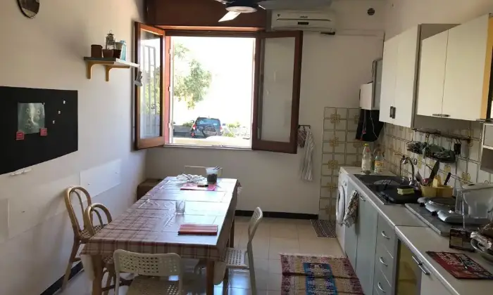 Rexer-Augusta-Appartamento-in-Via-dello-Sport-Augusta-Cucina