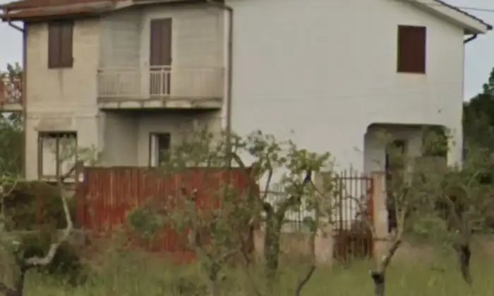Rexer-Statte-Villa-Casa-indipendente-in-Via-C-A-Badia-Statte-Giardino