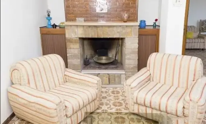 Rexer-Casacalenda-Appartamento-in-vendita-in-via-Scipione-di-Blasio-a-Casacalenda-Salone