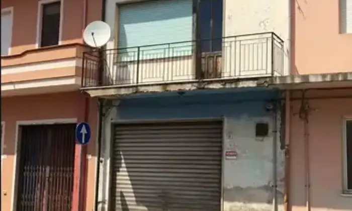 Rexer-Terralba-Abitazione-in-pieno-centro-Garage